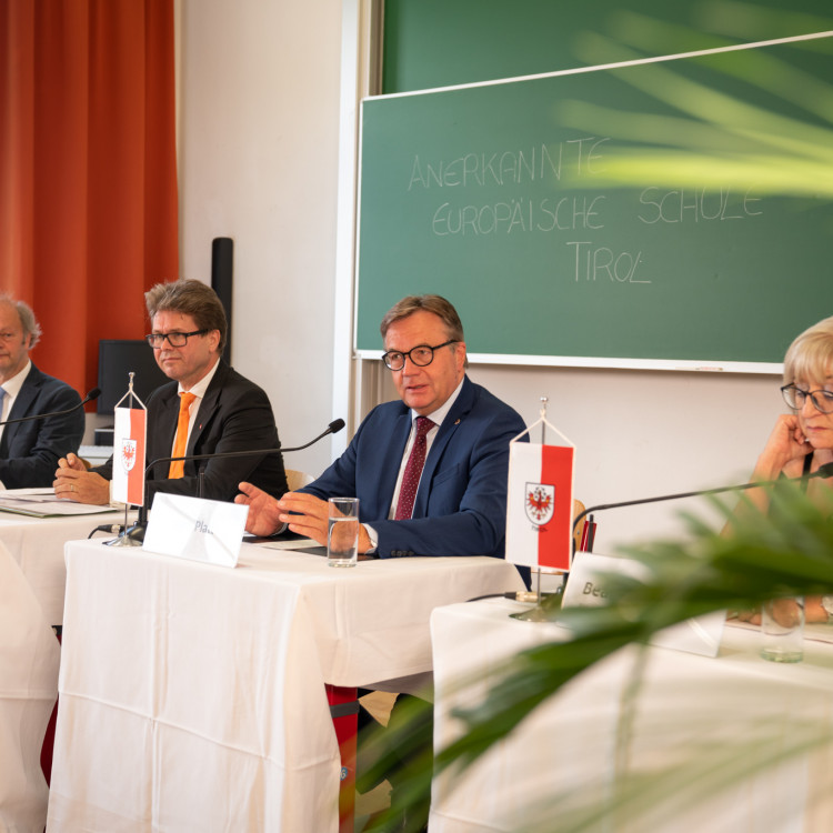 Pressekonferenz zum Projektstart: Anerkannte Europäische Schule im Großraum Innsbruck - Bild Nr. 10645