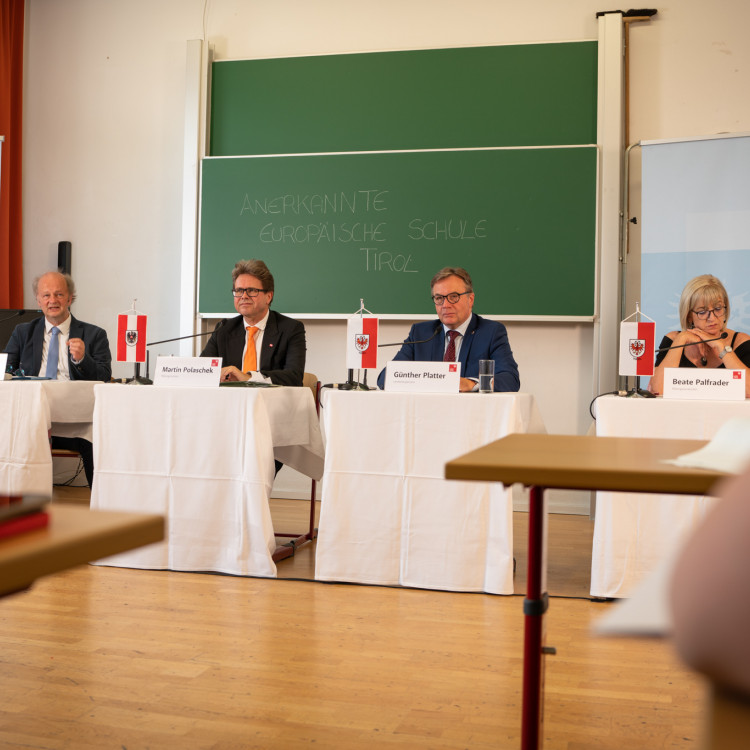 Pressekonferenz zum Projektstart: Anerkannte Europäische Schule im Großraum Innsbruck - Bild Nr. 10686