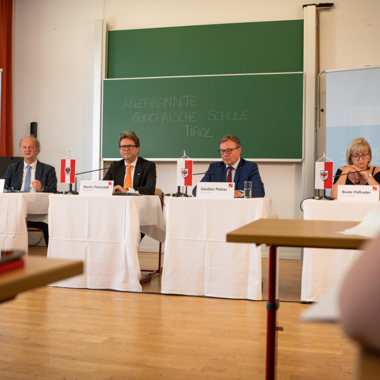 Pressekonferenz zum Projektstart: Anerkannte Europäische Schule im Großraum Innsbruck - Bild Nr. 10690