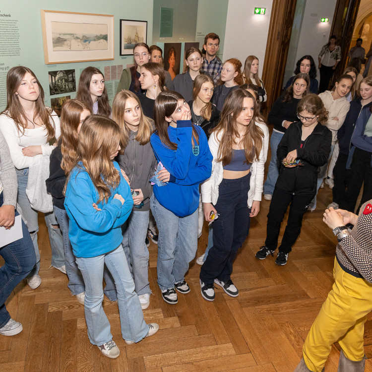 Girls&#39; Day im Zeichen von Wissenschaft und Forschung: Bildungsminister begleitet Schülerinnen ins Naturhistorische Museum - Bild Nr. 12294