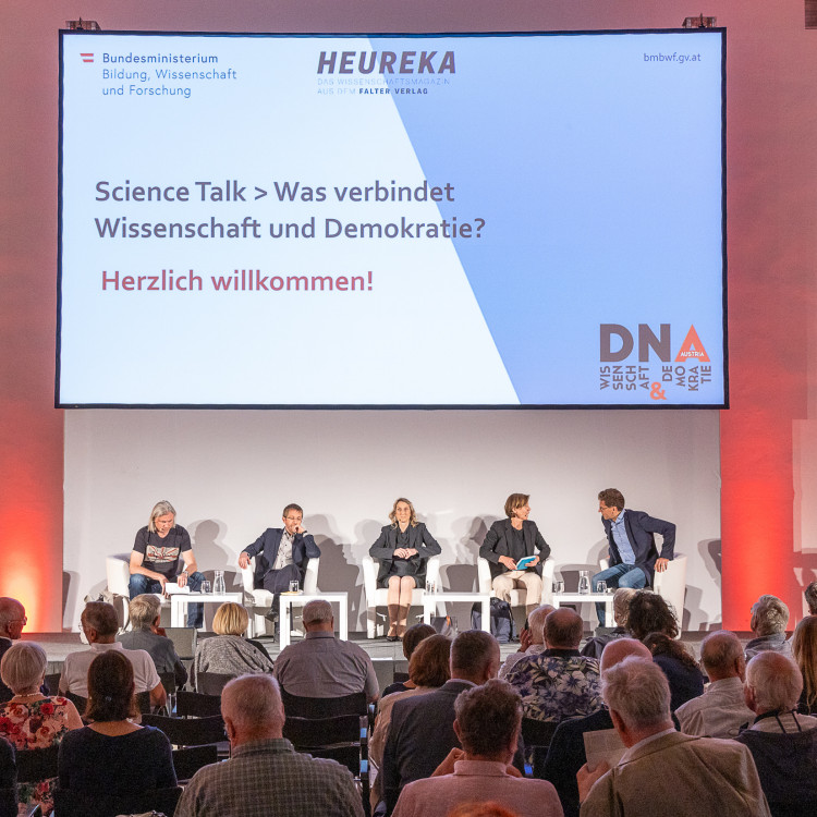 Vorschau Science Talk > Was verbindet Wissenschaft und Demokratie? am 27. Mai 2024