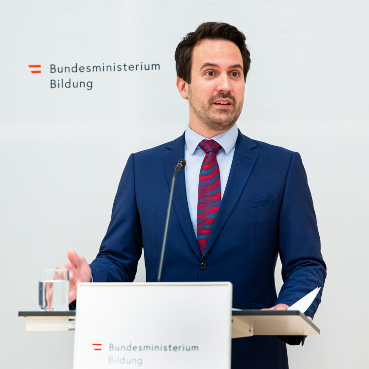 Lehramtsstudium für die Primarstufe wird praxisnäher: Bildungsminister Christoph Wiederkehr und Rektorin Beatrix Karl stellen Reform vor - Bild Nr. 15852