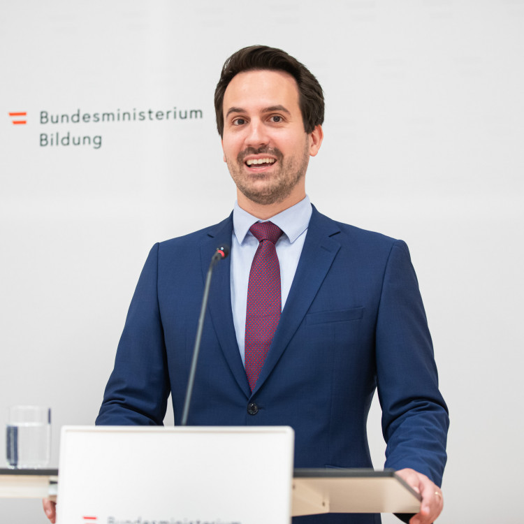 Lehramtsstudium für die Primarstufe wird praxisnäher: Bildungsminister Christoph Wiederkehr und Rektorin Beatrix Karl stellen Reform vor - Bild Nr. 15854