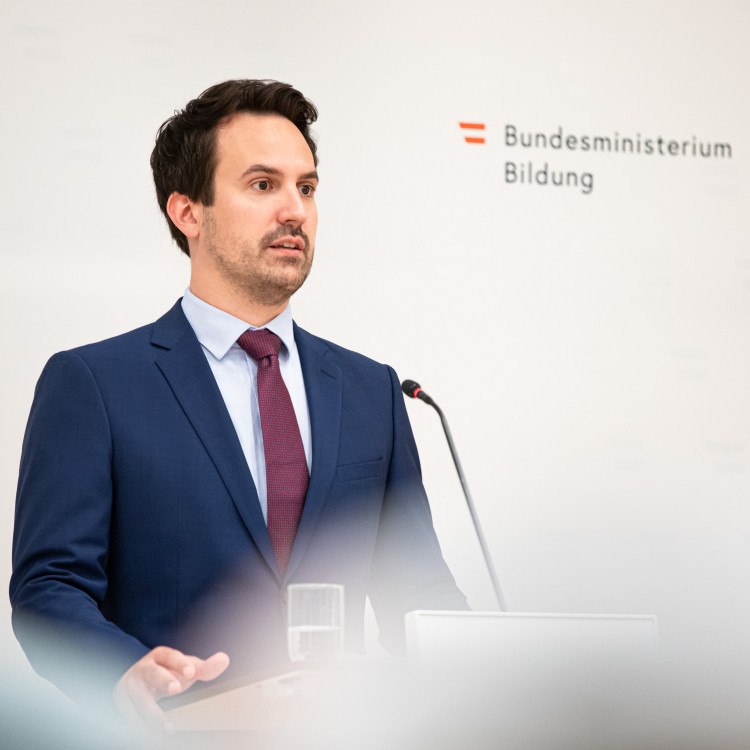 Lehramtsstudium für die Primarstufe wird praxisnäher: Bildungsminister Christoph Wiederkehr und Rektorin Beatrix Karl stellen Reform vor - Bild Nr. 15866