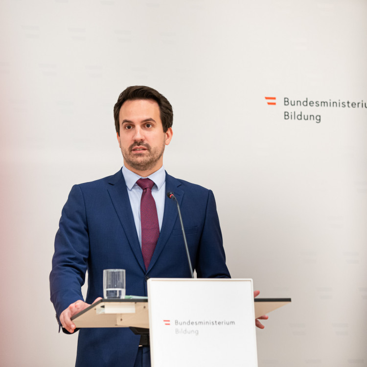 Lehramtsstudium für die Primarstufe wird praxisnäher: Bildungsminister Christoph Wiederkehr und Rektorin Beatrix Karl stellen Reform vor - Bild Nr. 15873