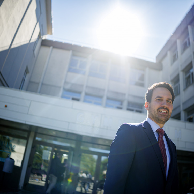 Fototermin zum Schulstart 2025 mit Bundesminister Christoph Wiederkehr - Bild Nr. 15916