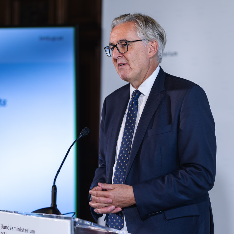 Kriseneinsatz in Graz Schulpsychologie - Verleihung von Dank & Anerkennung - Bild Nr. 15995