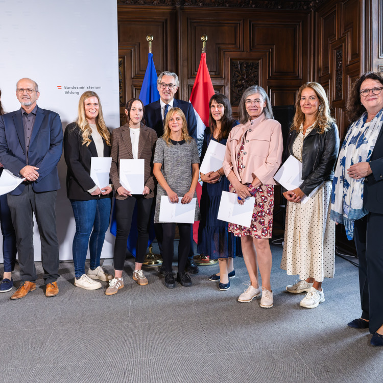 Kriseneinsatz in Graz Schulpsychologie - Verleihung von Dank & Anerkennung - Bild Nr. 16038