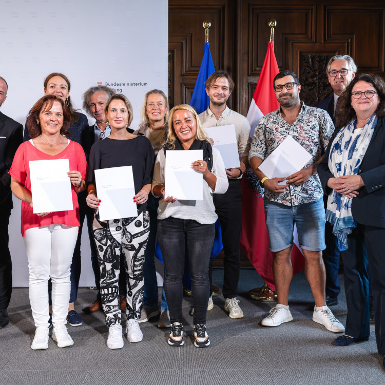 Kriseneinsatz in Graz Schulpsychologie - Verleihung von Dank & Anerkennung - Bild Nr. 16041