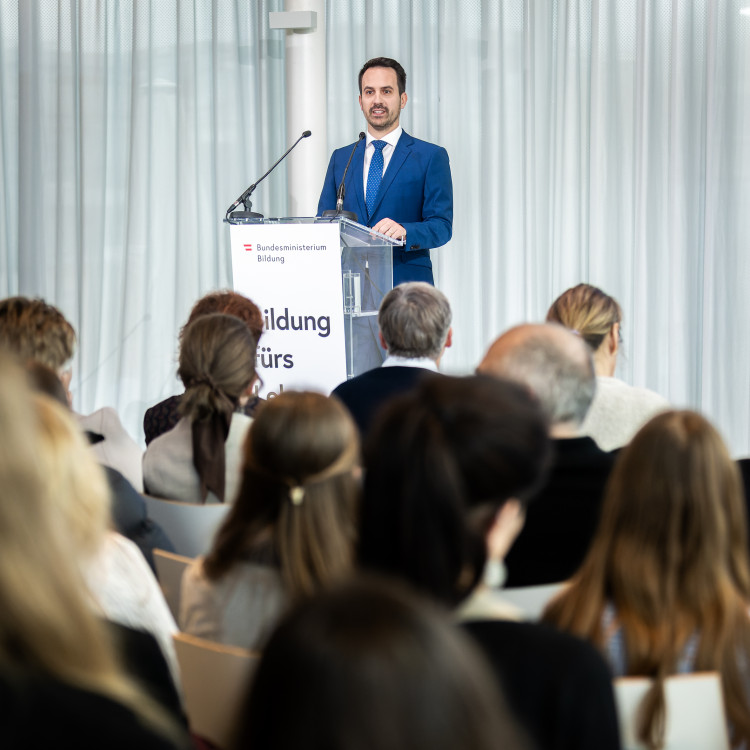 Grundsatzrede von Bildungsminister Christoph Wiederkehr - Bild Nr. 16151