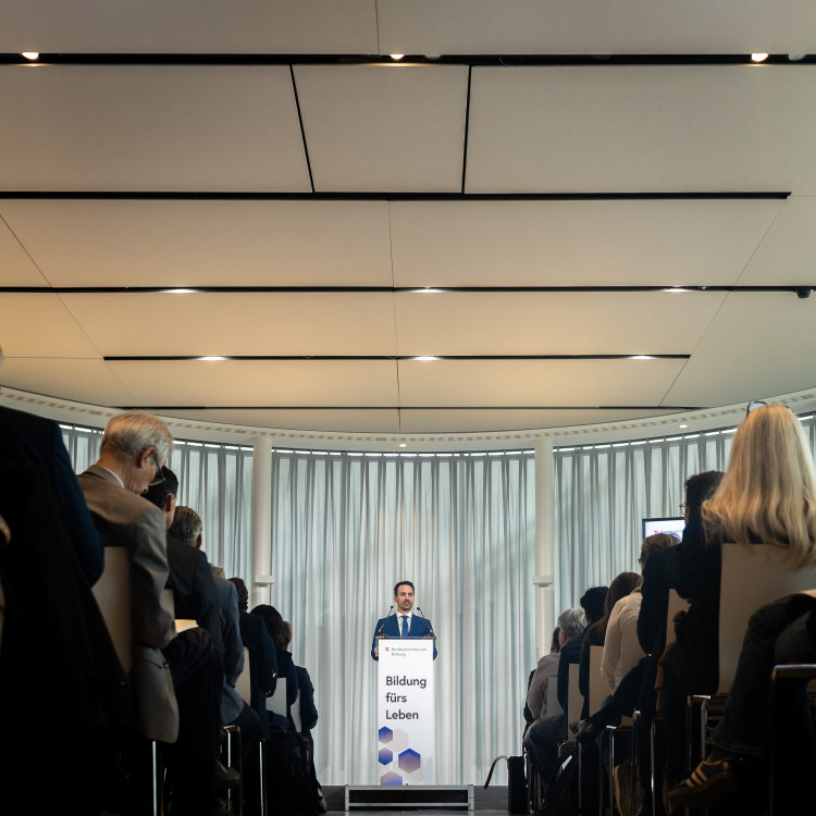 Grundsatzrede von Bildungsminister Christoph Wiederkehr - Bild Nr. 16157