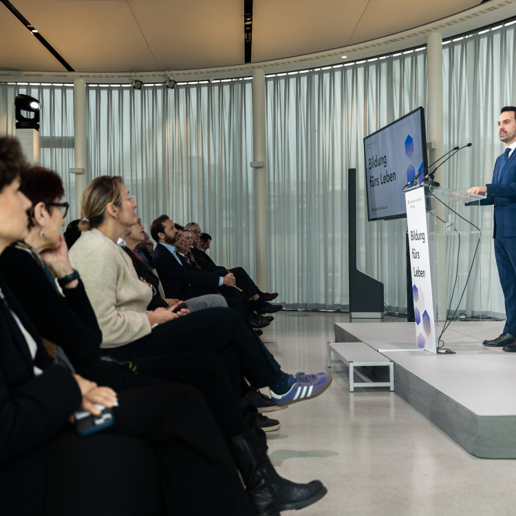 Grundsatzrede von Bildungsminister Christoph Wiederkehr - Bild Nr. 16161