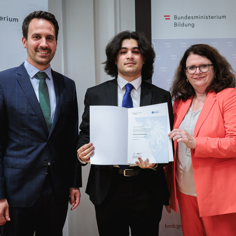 Begabtenförderung im Fokus: Tag der Wissenschaftsolympiaden im Bildungsministerium - Bild Nr. 17713
