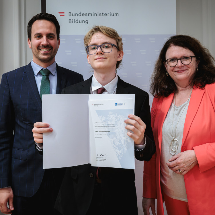 Begabtenförderung im Fokus: Tag der Wissenschaftsolympiaden im Bildungsministerium - Bild Nr. 17721