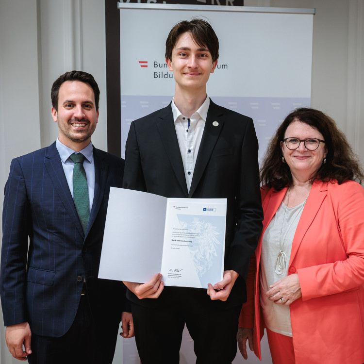 Begabtenförderung im Fokus: Tag der Wissenschaftsolympiaden im Bildungsministerium - Bild Nr. 17727