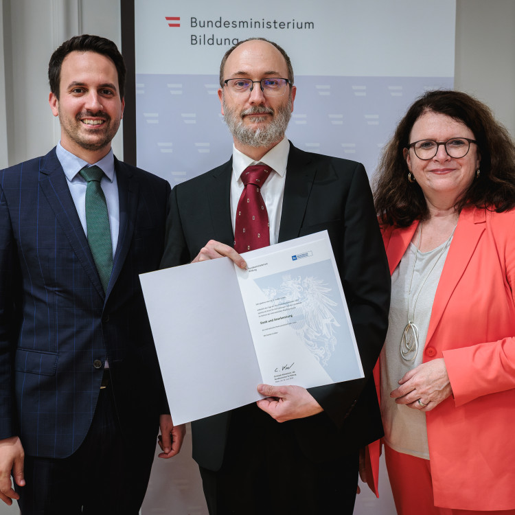 Begabtenförderung im Fokus: Tag der Wissenschaftsolympiaden im Bildungsministerium - Bild Nr. 17730