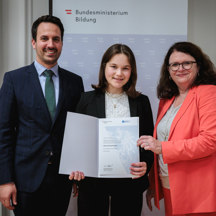Begabtenförderung im Fokus: Tag der Wissenschaftsolympiaden im Bildungsministerium - Bild Nr. 17731