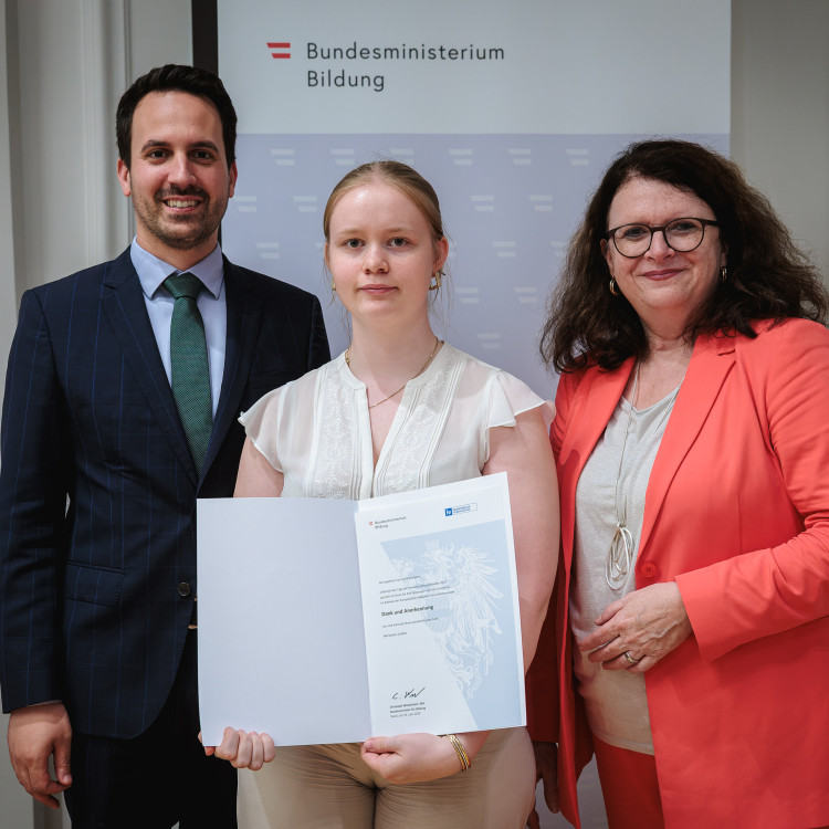 Begabtenförderung im Fokus: Tag der Wissenschaftsolympiaden im Bildungsministerium - Bild Nr. 17743