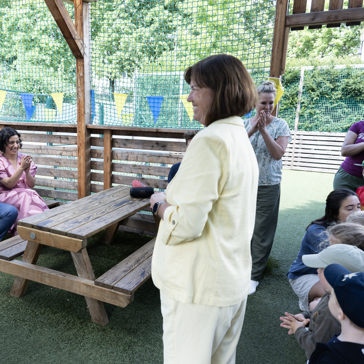 Besuch von Bildungsminister Wiederkehr in der Schwedischen Schule in Wien - Bild Nr. 17750