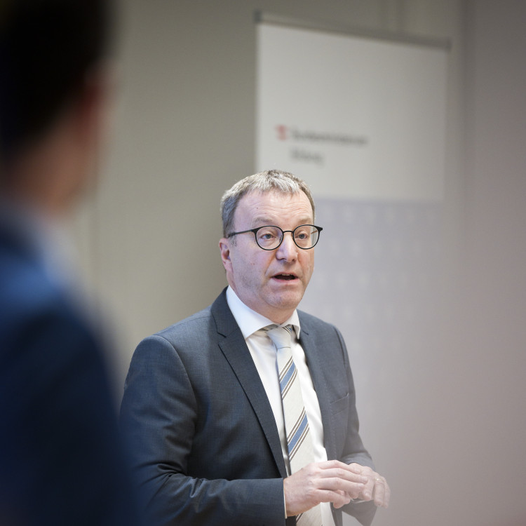 BM Wiederkehr: Pressestatement nach Hitzeschutzgipfel - Bild Nr. 17765