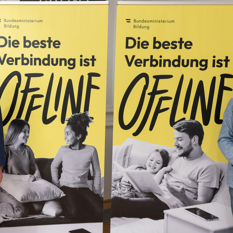 Pressekonferenz nach Rundem Tisch zu Bildschirmzeit bei Kindern und Jugendlichen: „Die beste Verbindung ist offline“ - Bild Nr. 17887