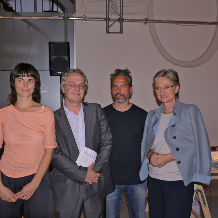 Vorschau Kulturministerin Schmied verlieh Anerkennungspreise des outstanding artist awards für Experimentelles Design 2012