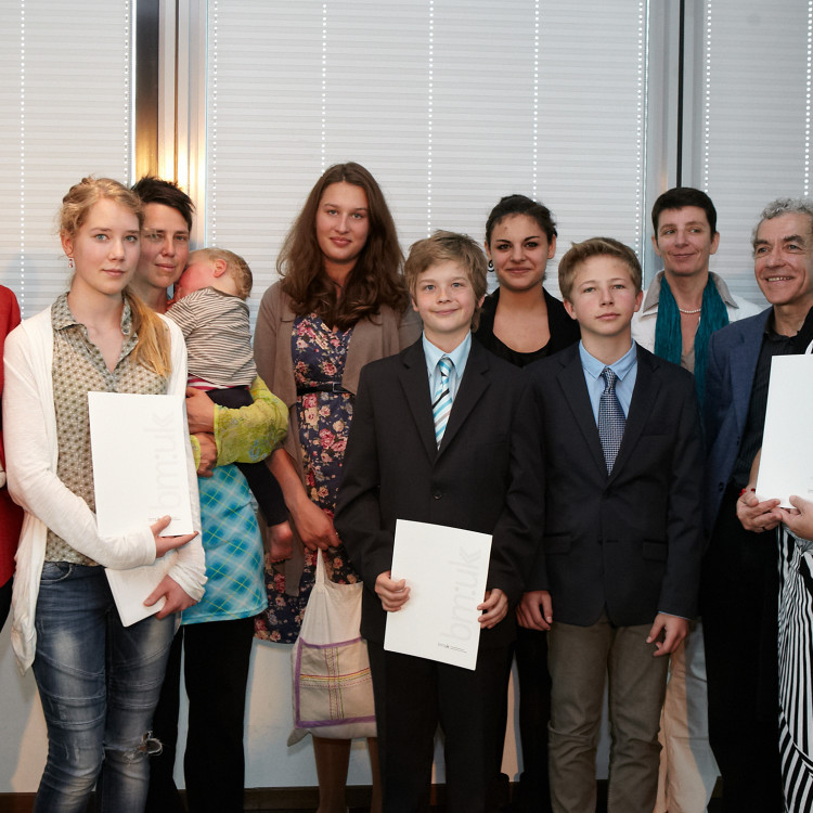Bildungsministerin Claudia Schmied vergibt Award "Bessere Lernwelten 2013" - Bild Nr. 2689