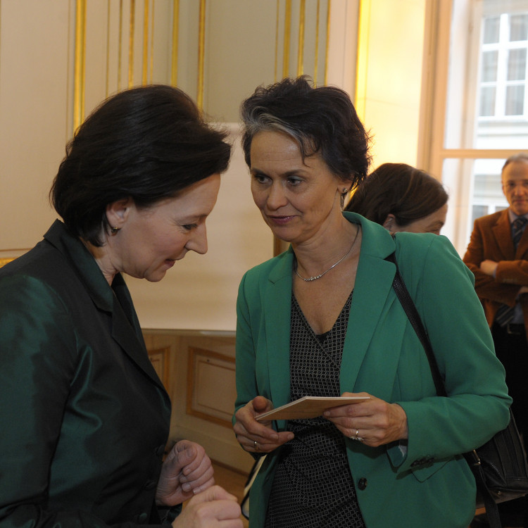 Open House im Frauenministerium: Rund 300 Gäste zu Besuch bei Bundesministerin Gabriele Heinisch-Hosek - Bild Nr. 3458