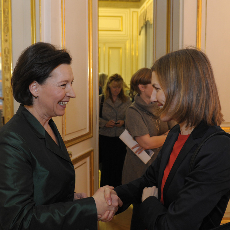 Open House im Frauenministerium: Rund 300 Gäste zu Besuch bei Bundesministerin Gabriele Heinisch-Hosek - Bild Nr. 3491