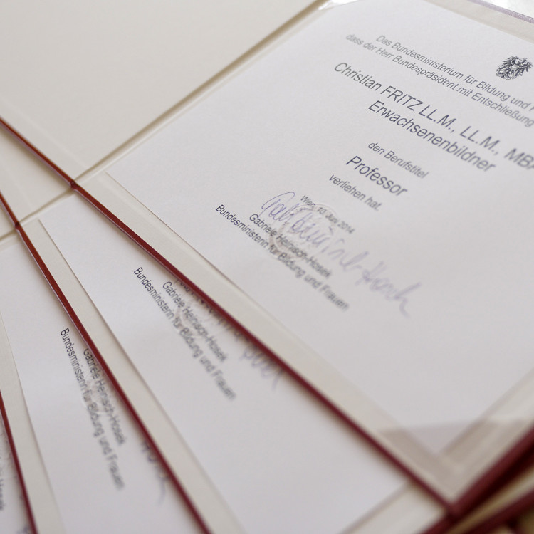 BMBF: Bundesministerin Heinisch-Hosek überreicht hohe staatliche Auszeichnungen - Bild Nr. 4122