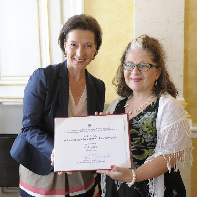 BMBF: Bundesministerin Heinisch-Hosek überreicht hohe staatliche Auszeichnungen - Bild Nr. 4140