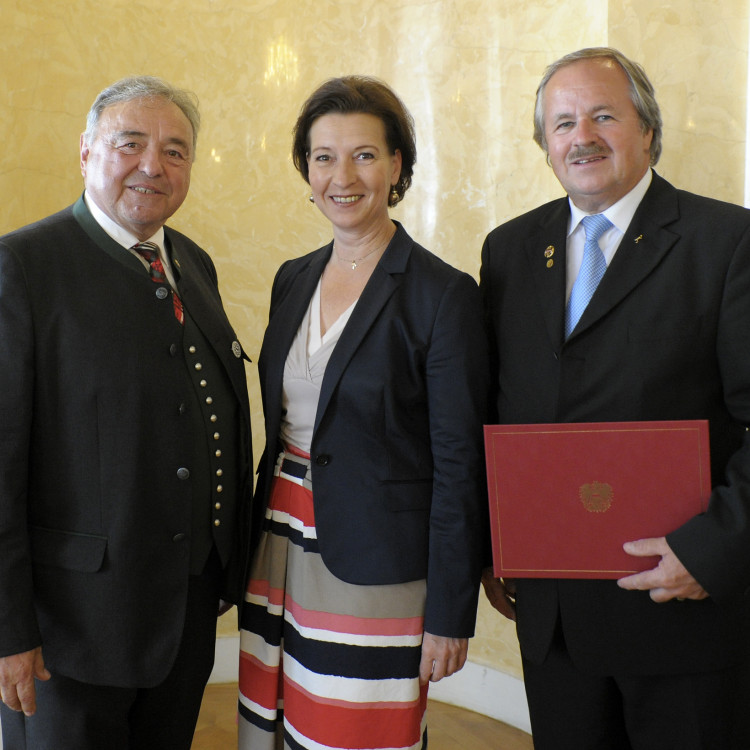 BMBF: Bundesministerin Heinisch-Hosek überreicht hohe staatliche Auszeichnungen - Bild Nr. 4156