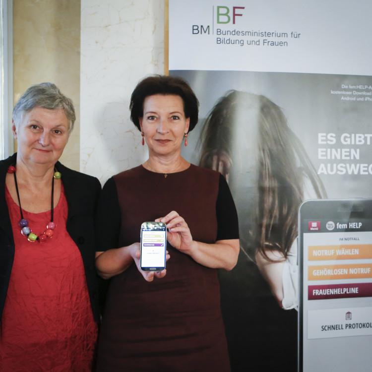 Heinisch-Hosek: fem:HELP-App bietet Schutz für Frauen vor Gewalt - Bild Nr. 4218