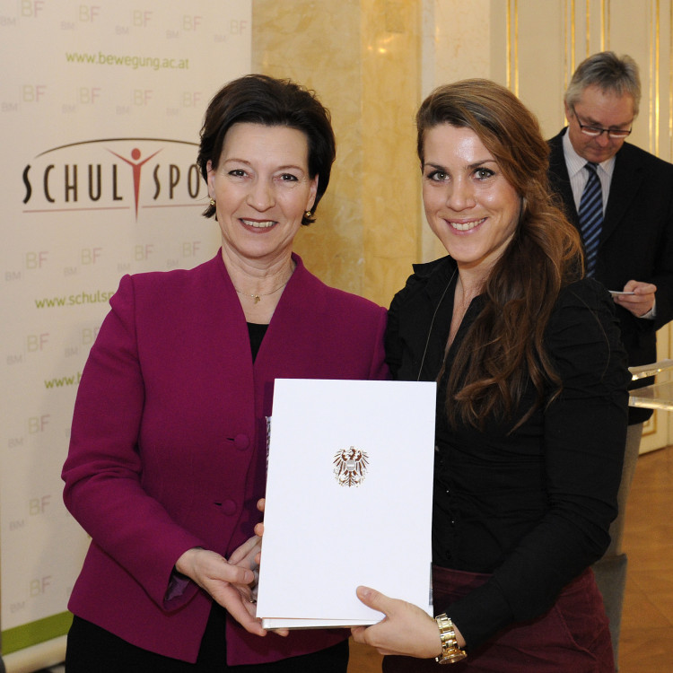 Verleihung des Ehrenpreises zum Schulsportgütesiegel durch Bildungsministerin Gabriele Heinisch-Hosek - Bild Nr. 5247