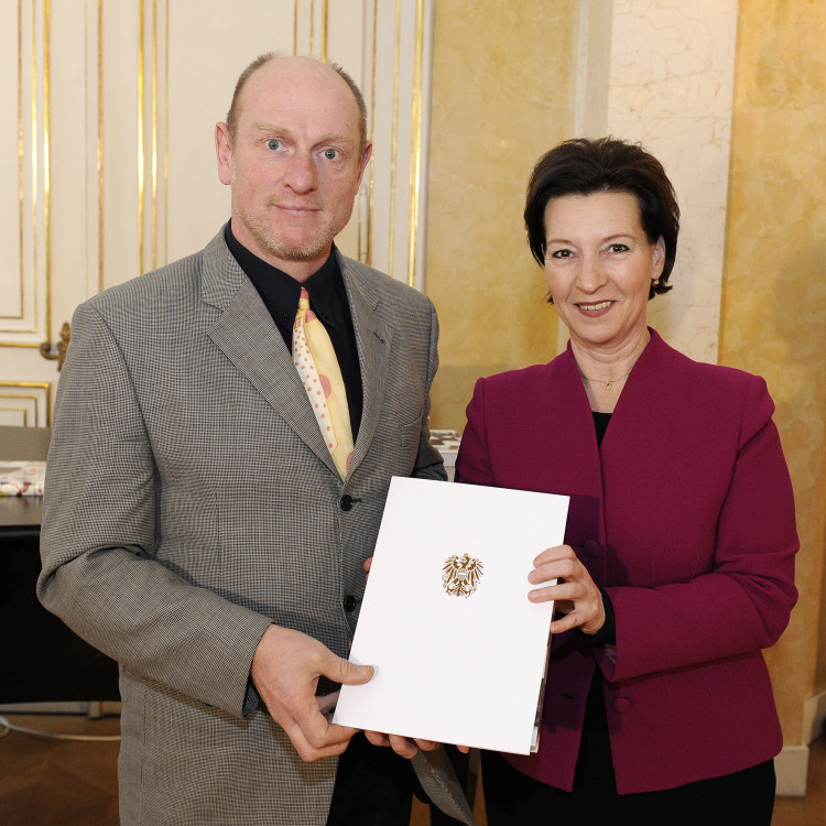 Verleihung des Ehrenpreises zum Schulsportgütesiegel durch Bildungsministerin Gabriele Heinisch-Hosek - Bild Nr. 5269