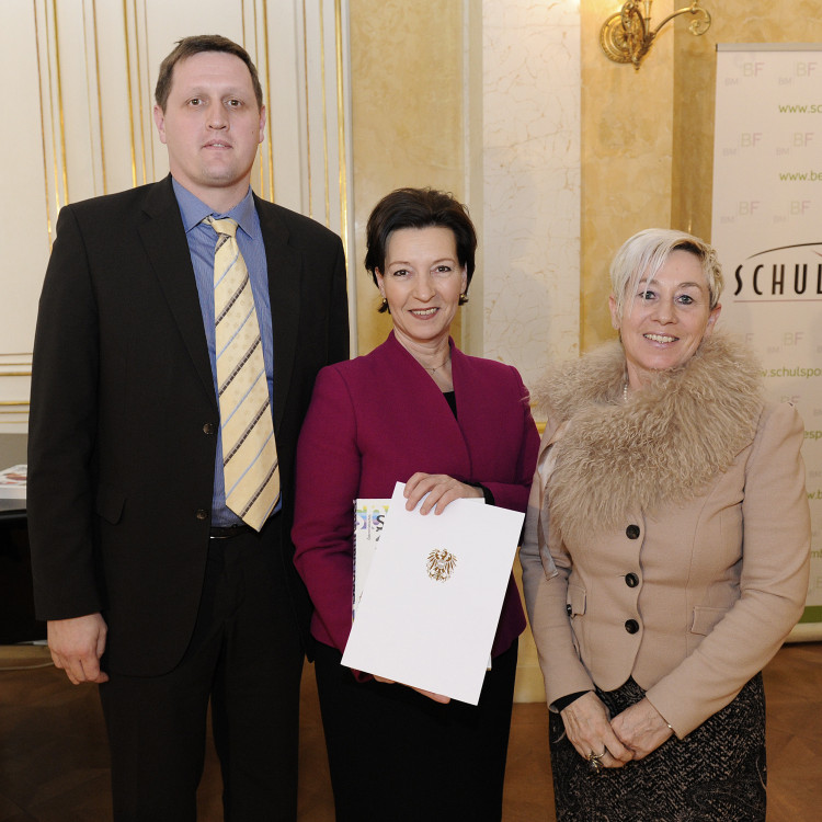 Verleihung des Ehrenpreises zum Schulsportgütesiegel durch Bildungsministerin Gabriele Heinisch-Hosek - Bild Nr. 5275
