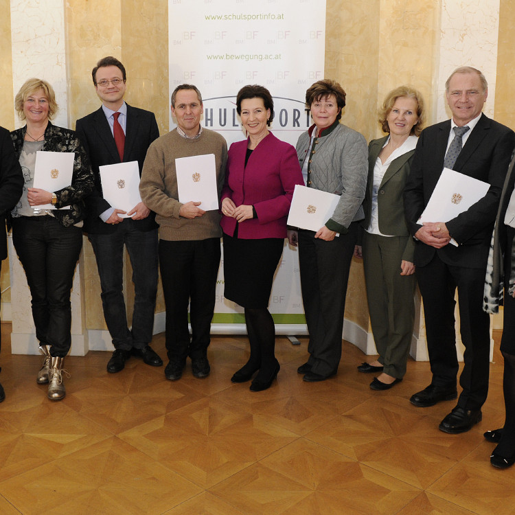 Verleihung des Ehrenpreises zum Schulsportgütesiegel durch Bildungsministerin Gabriele Heinisch-Hosek - Bild Nr. 5285