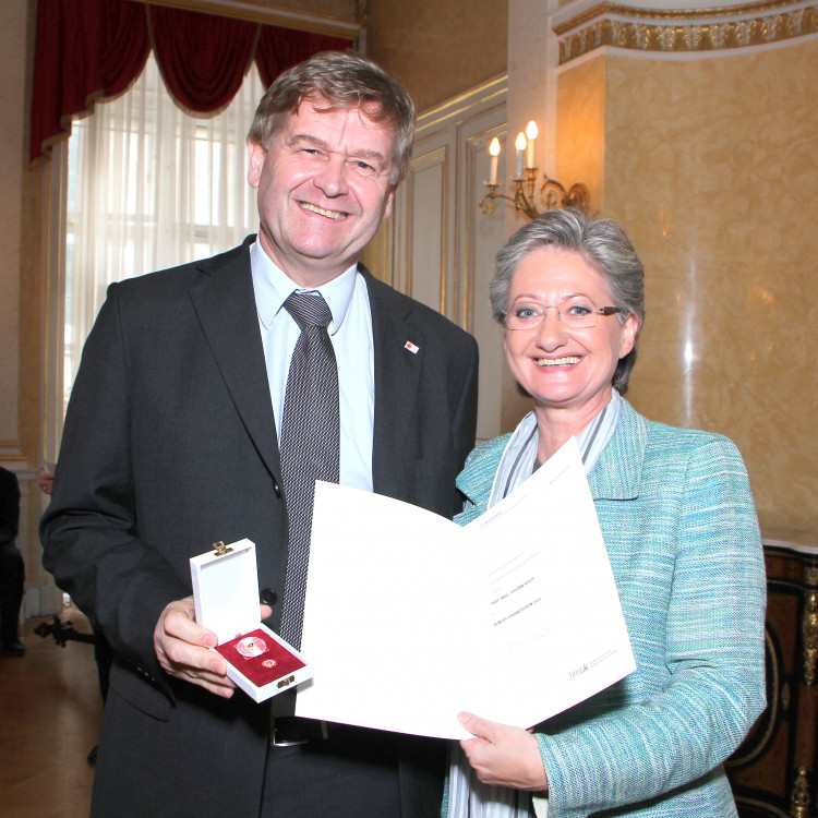 Bundesehrenzeichen-Verleihung an Freiwillige des Österreichischen Jugendrotkreuzes durch Bundesministerin Claudia Schmied - Bild Nr. 565