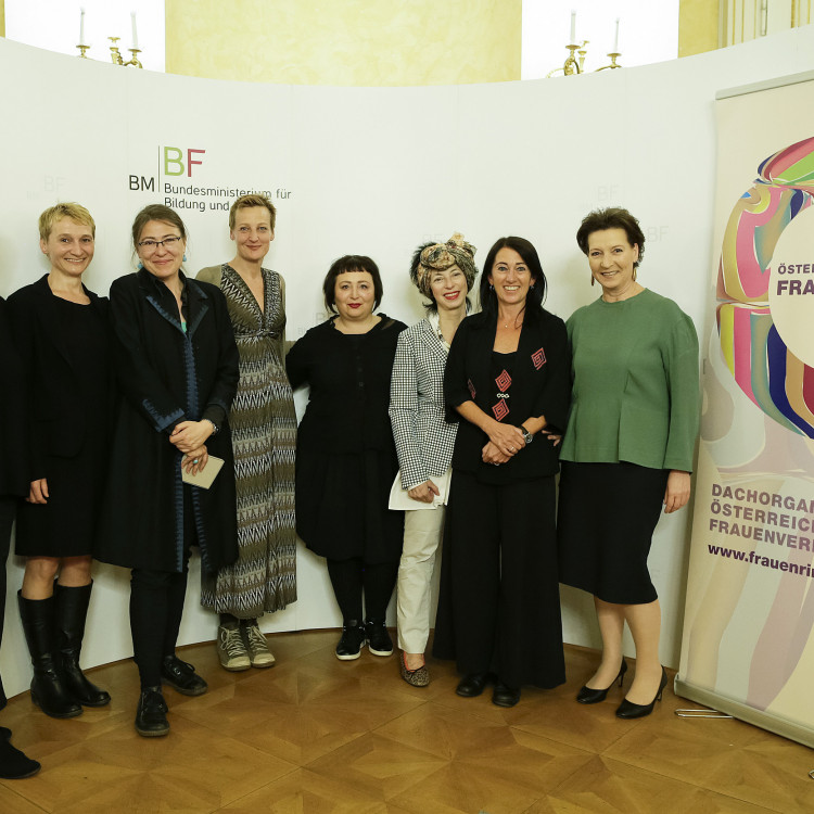 Frauenring-Preis für Sibylle Hamann, Gabriella Hauch und Ulli Weish - Bild Nr. 6609