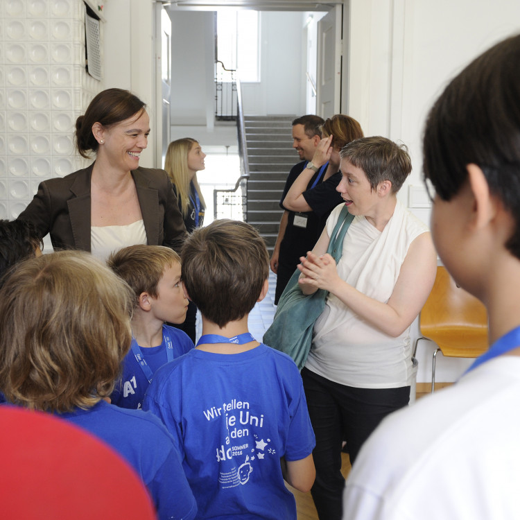 Bildungsministerin Hammerschmid zu Besuch in der Kinderuni Wien - Bild Nr. 7017