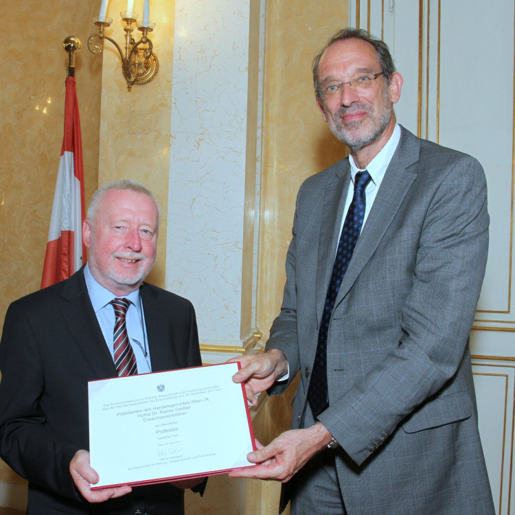 Vorschau BMBWF: Bundesminister Faßmann überreicht Ehrenzeichen