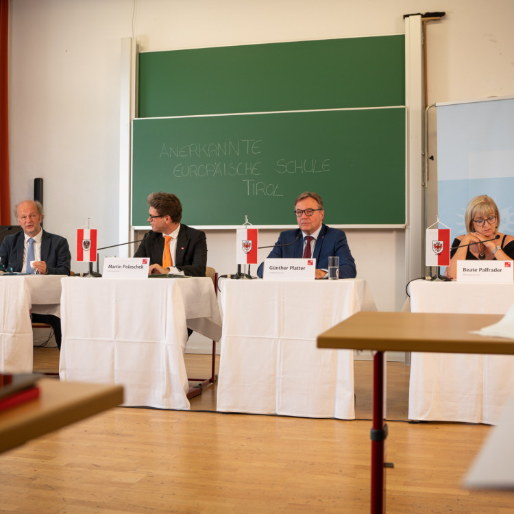 Pressekonferenz zum Projektstart: Anerkannte Europäische Schule im Großraum Innsbruck - Bild Nr. 10643