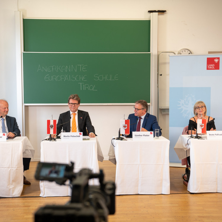 Pressekonferenz zum Projektstart: Anerkannte Europäische Schule im Großraum Innsbruck - Bild Nr. 10671