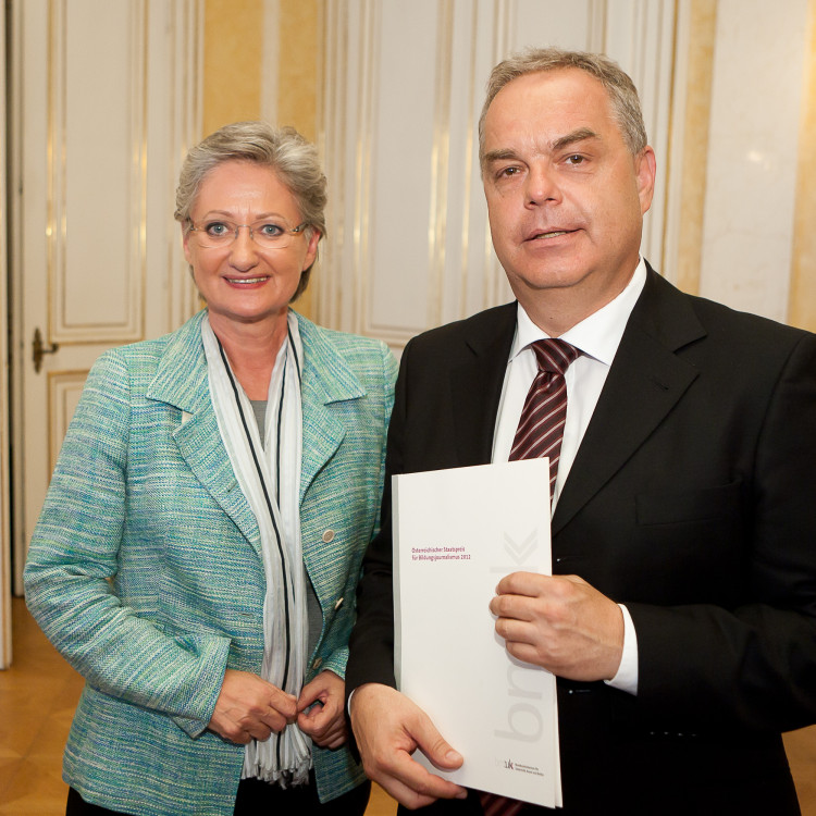 BM Schmied: Feierliche Verleihung des Staatspreises und Förderungspreises für Bildungsjournalismus 2012 - Bild Nr. 1361