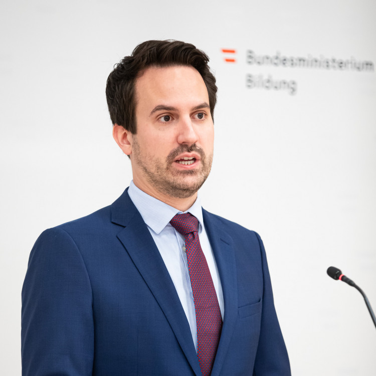 Lehramtsstudium für die Primarstufe wird praxisnäher: Bildungsminister Christoph Wiederkehr und Rektorin Beatrix Karl stellen Reform vor - Bild Nr. 15849