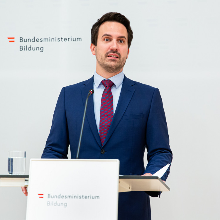 Lehramtsstudium für die Primarstufe wird praxisnäher: Bildungsminister Christoph Wiederkehr und Rektorin Beatrix Karl stellen Reform vor - Bild Nr. 15853