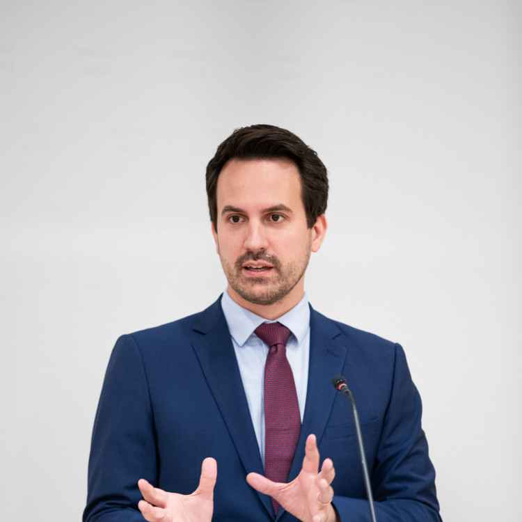 Lehramtsstudium für die Primarstufe wird praxisnäher: Bildungsminister Christoph Wiederkehr und Rektorin Beatrix Karl stellen Reform vor - Bild Nr. 15861