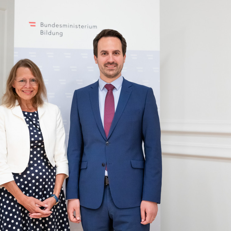 Lehramtsstudium für die Primarstufe wird praxisnäher: Bildungsminister Christoph Wiederkehr und Rektorin Beatrix Karl stellen Reform vor - Bild Nr. 15885