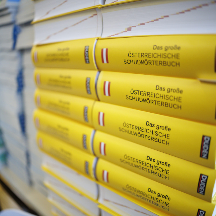 Fototermin zum Schulstart 2025 mit Bundesminister Christoph Wiederkehr - Bild Nr. 15905