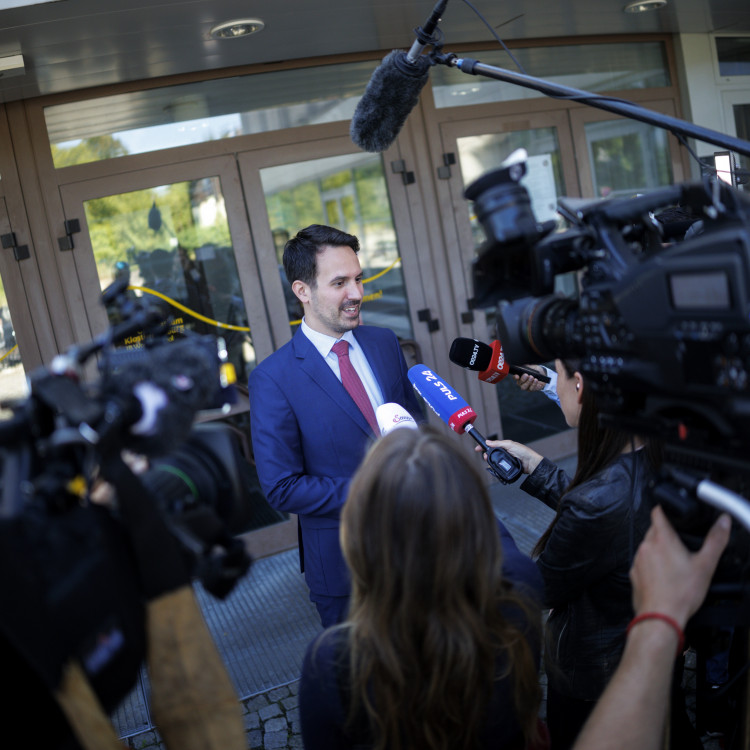 Fototermin zum Schulstart 2025 mit Bundesminister Christoph Wiederkehr - Bild Nr. 15915